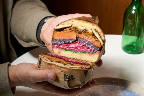 Le Beet Sweet : Quand la miche végétarienne devient une expérience gastronomique à Toulon